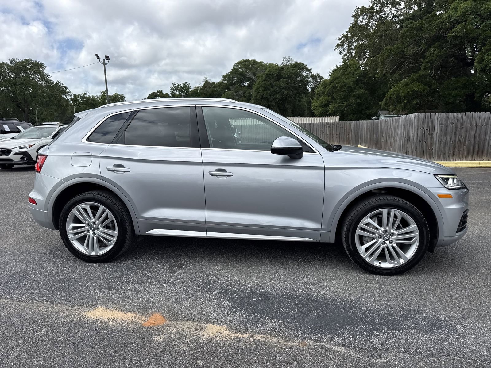 Used 2018 Audi Q5 2.0T Premium Plus w/ Premium Plus Package AWD/4WD image 6
