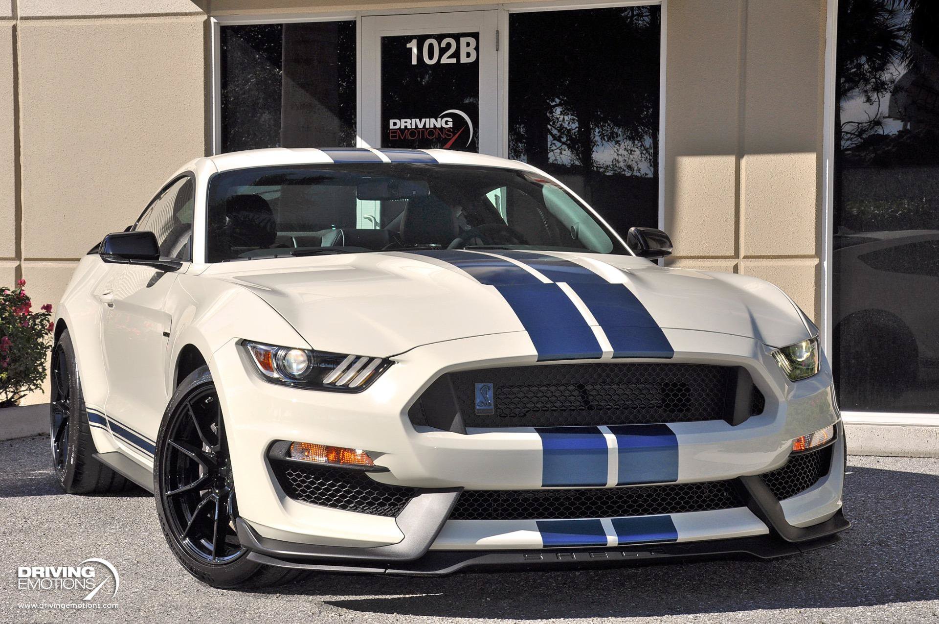 Used 2020 Ford Mustang Shelby GT350 w/ Technology Package RWD image 4