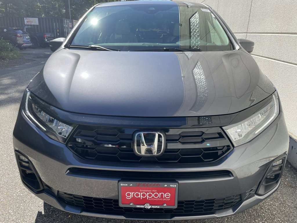 New 2026 Honda Odyssey Touring image 3