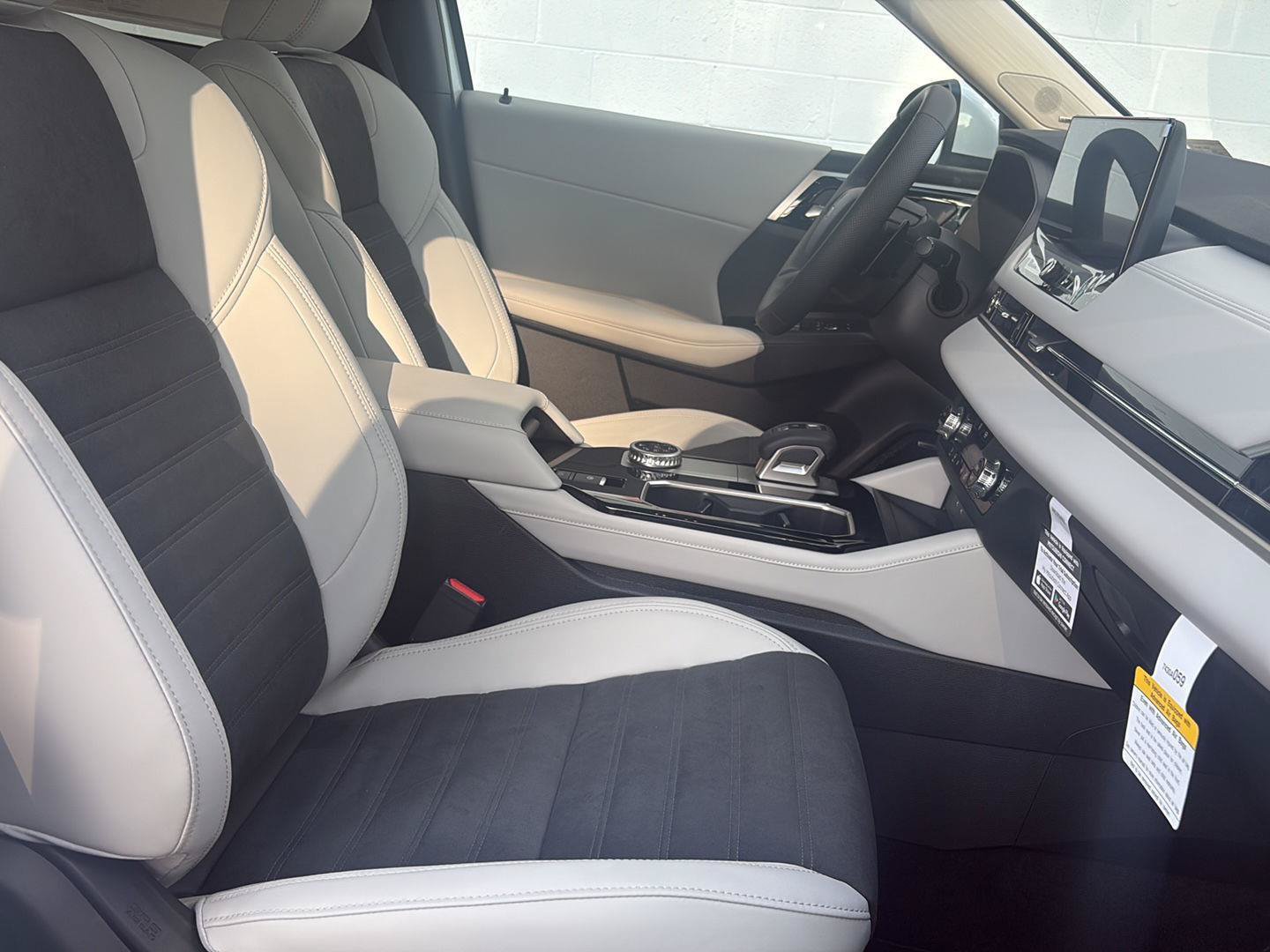 New 2026 Mitsubishi Outlander SE AWD/4WD image 17