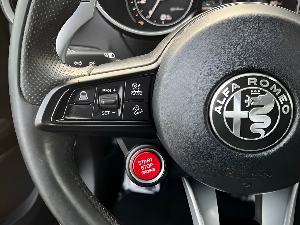 Used 2023 Alfa Romeo Stelvio Sprint RWD image 42