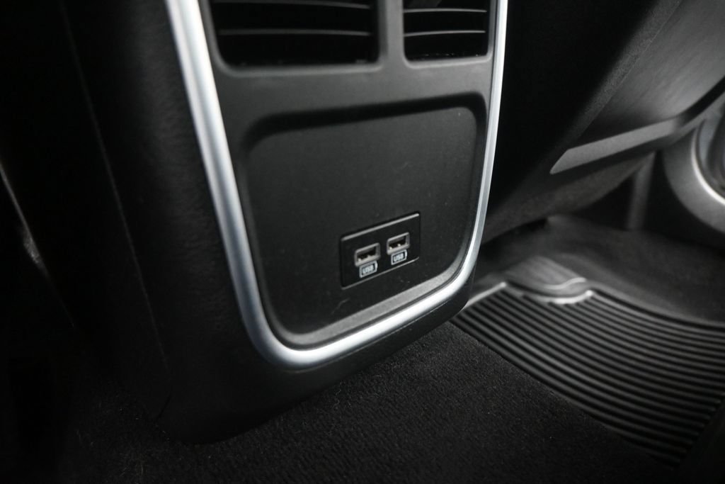 Used 2022 Dodge Charger GT w/ Navigation & Travel Group RWD image 16