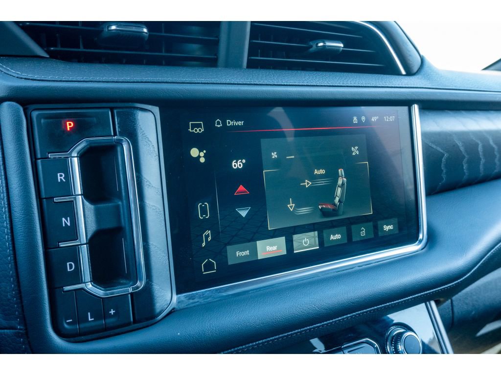 Used 2024 GMC Yukon XL Denali AWD/4WD image 23
