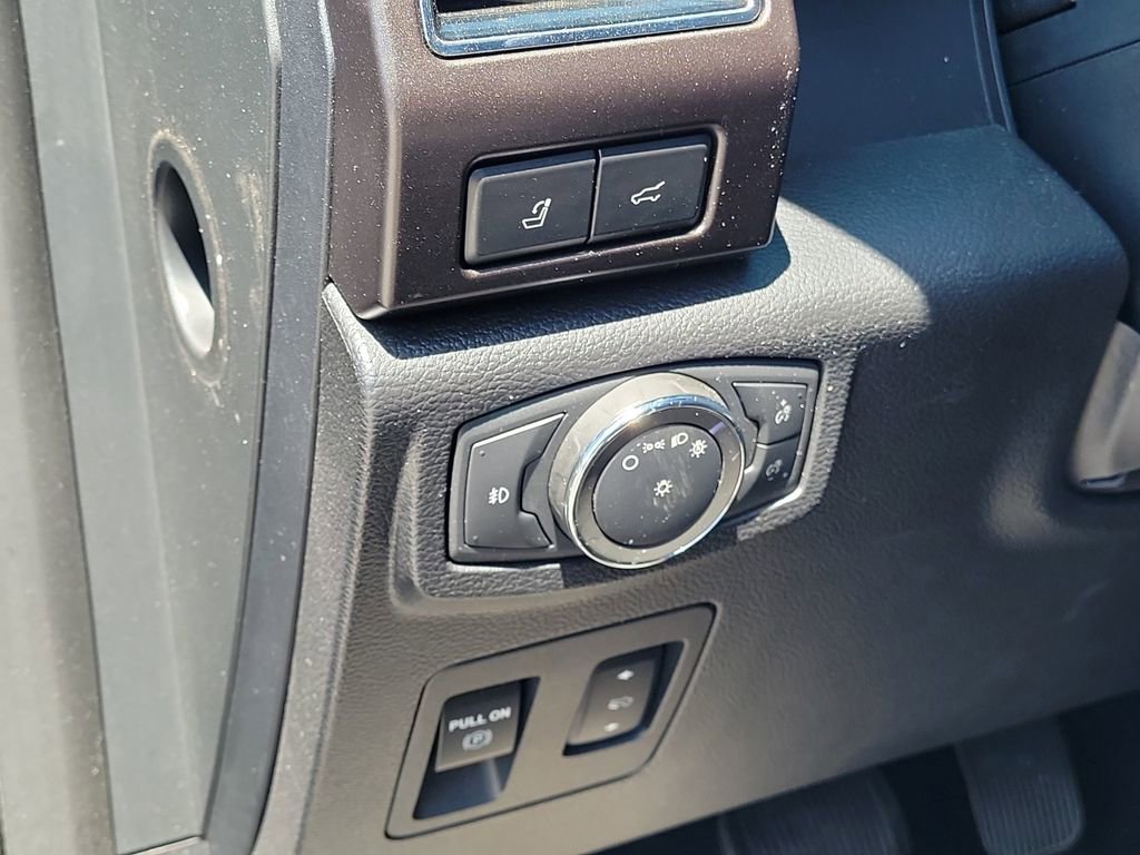 Used 2021 Ford Expedition Max Limited RWD image 25