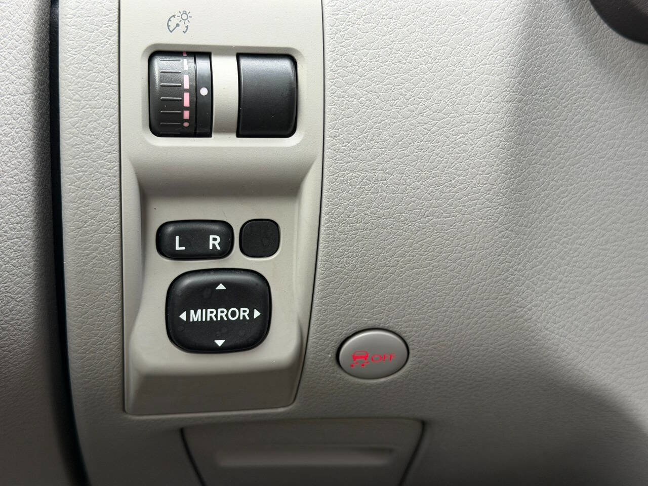 Used 2010 Subaru Forester 2.5X Premium w/ Popular Equipment Group 1A image 38