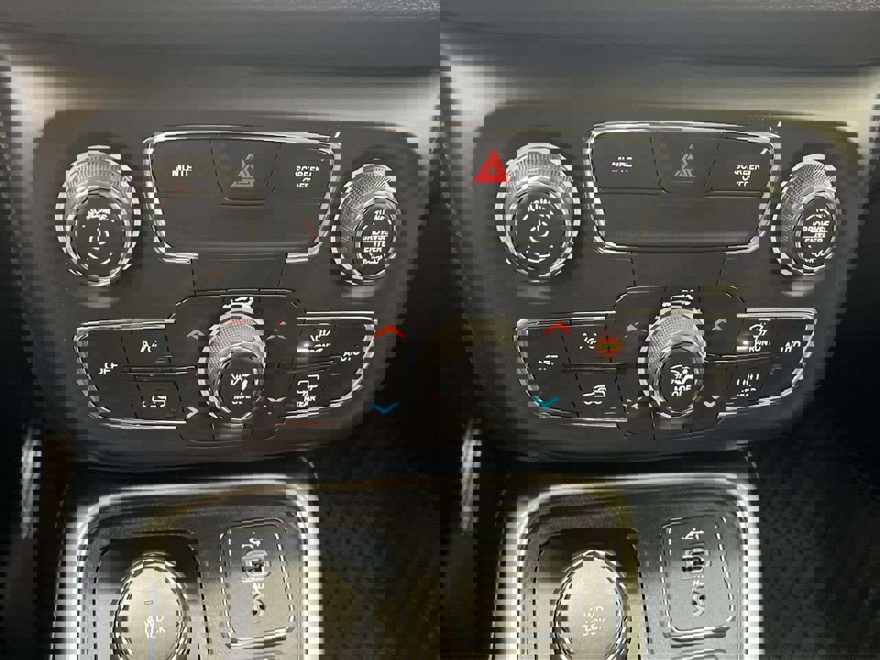 Used 2019 Jeep Compass Latitude w/ Cold Weather Group image 20