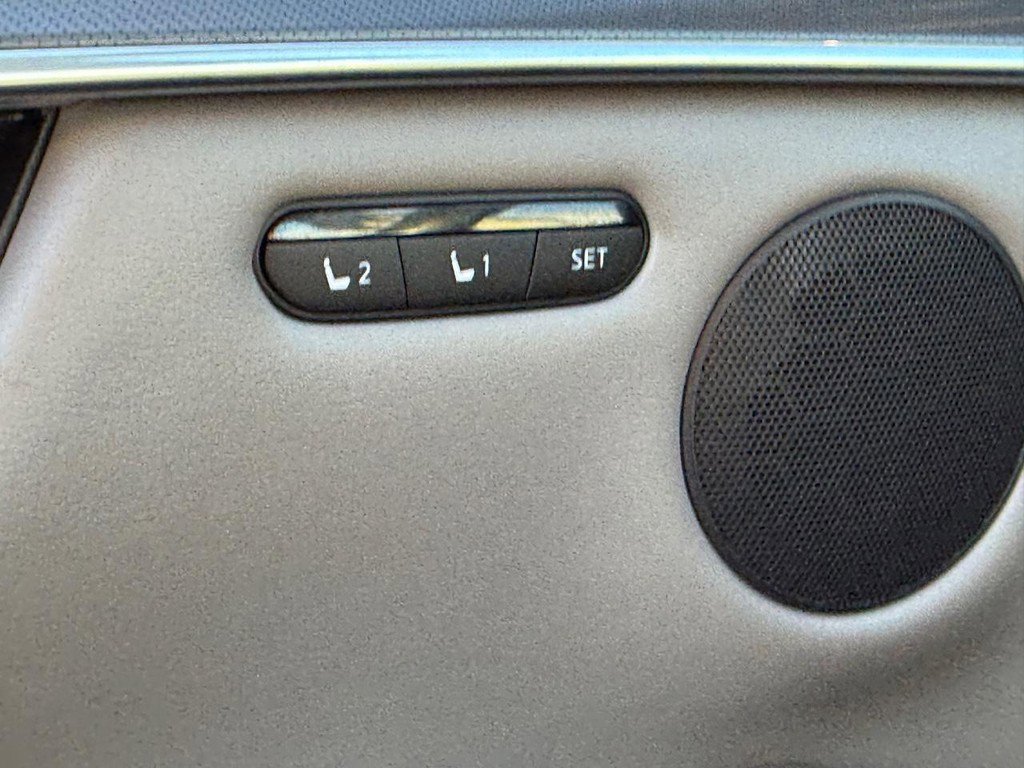 Used 2024 INFINITI QX50 Luxe image 24