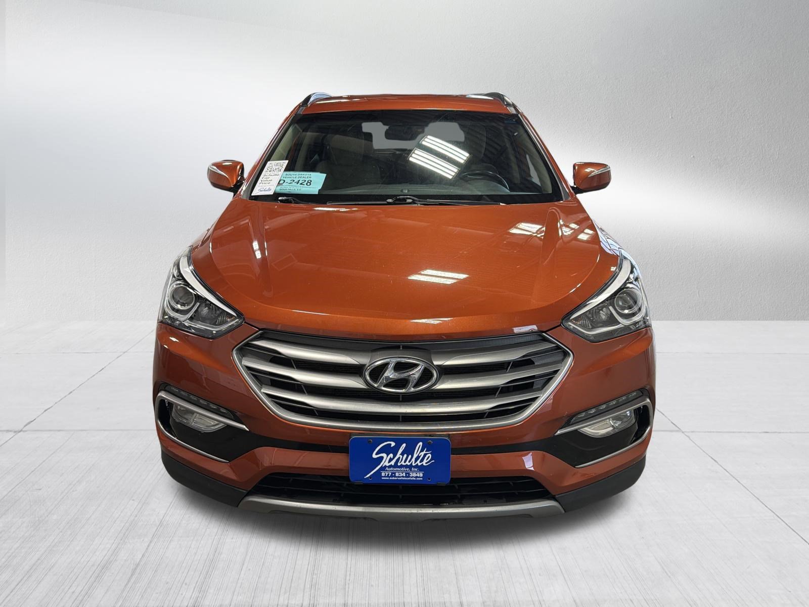 Used 2017 Hyundai Santa Fe Sport image 2