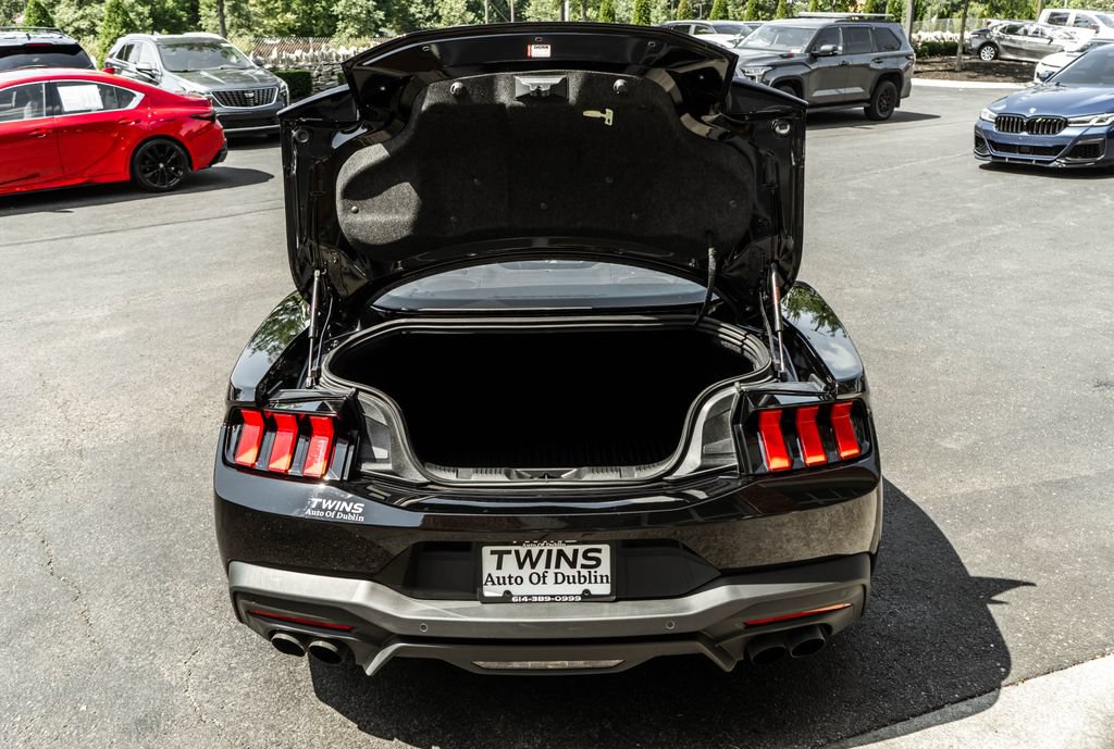 Used 2026 Ford Mustang GT w/ Mustang Nite Pony Package RWD image 26