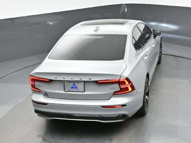Used 2025 Volvo S60 B5 Plus FWD image 45