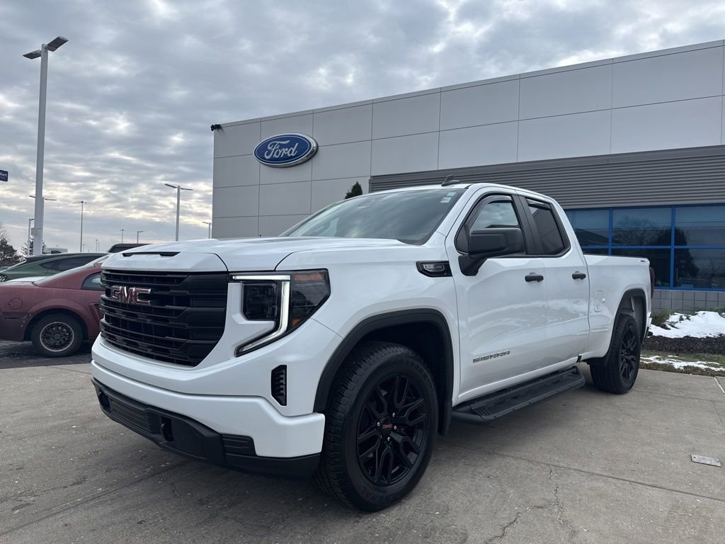 Used 2023 GMC Sierra 1500 Pro w/ Graphite Edition image 3