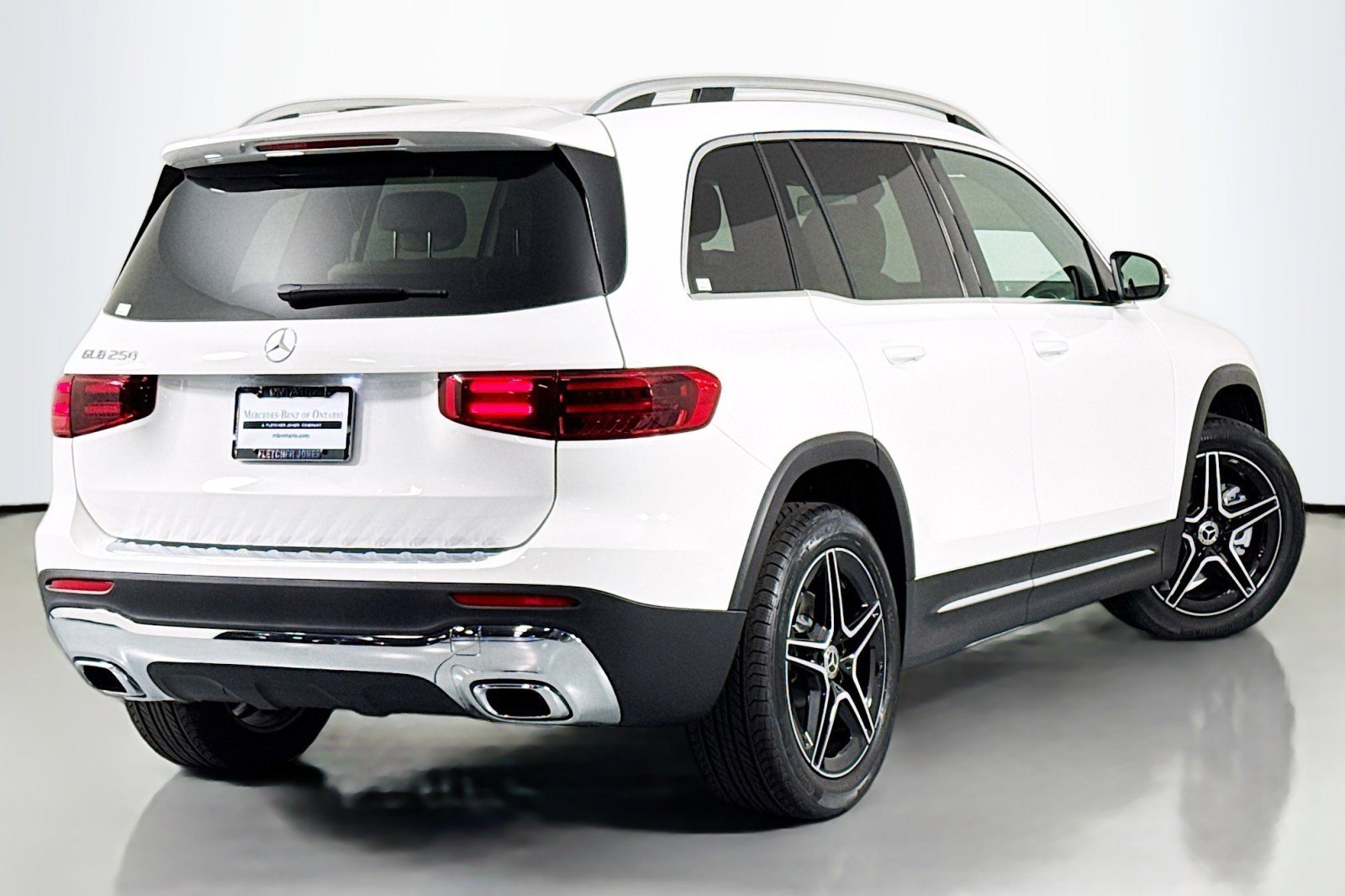 New 2026 Mercedes-Benz GLB 250 image 11