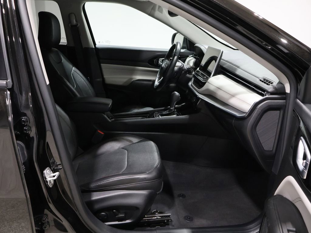 Certified 2022 Jeep Compass Limited w/ Elite Group image 25