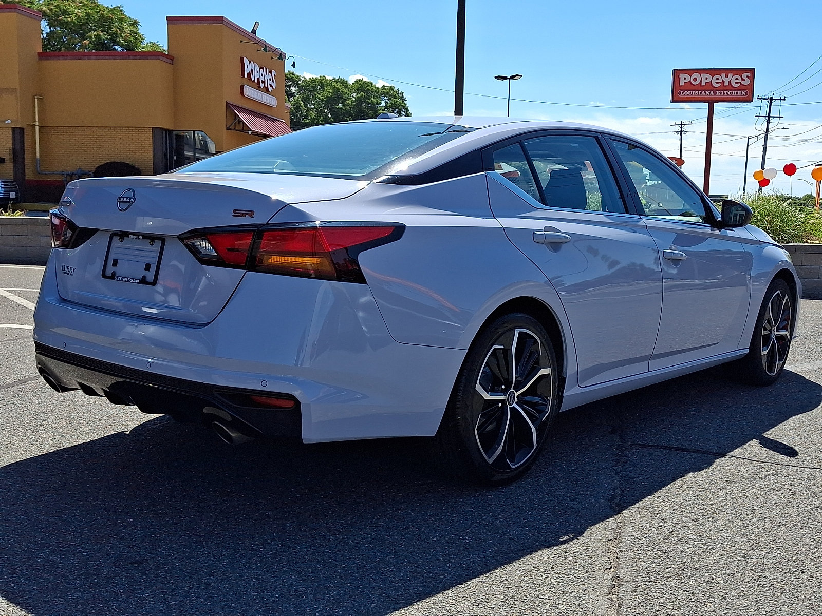 Used 2024 Nissan Altima 2.5 SR FWD image 7