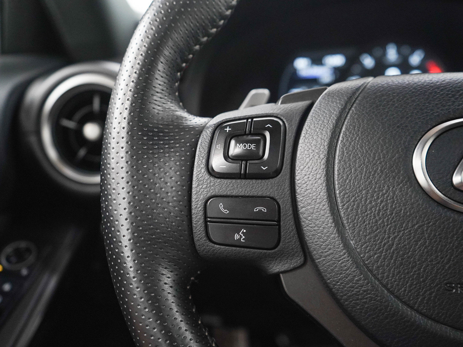 Used 2022 Lexus IS 350 F Sport AWD/4WD image 25