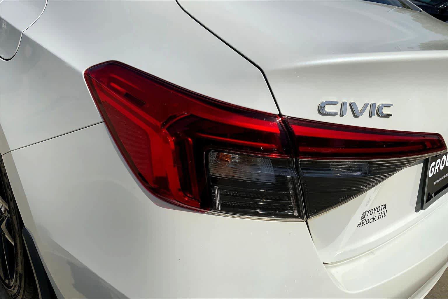 Used 2023 Honda Civic Sport image 27