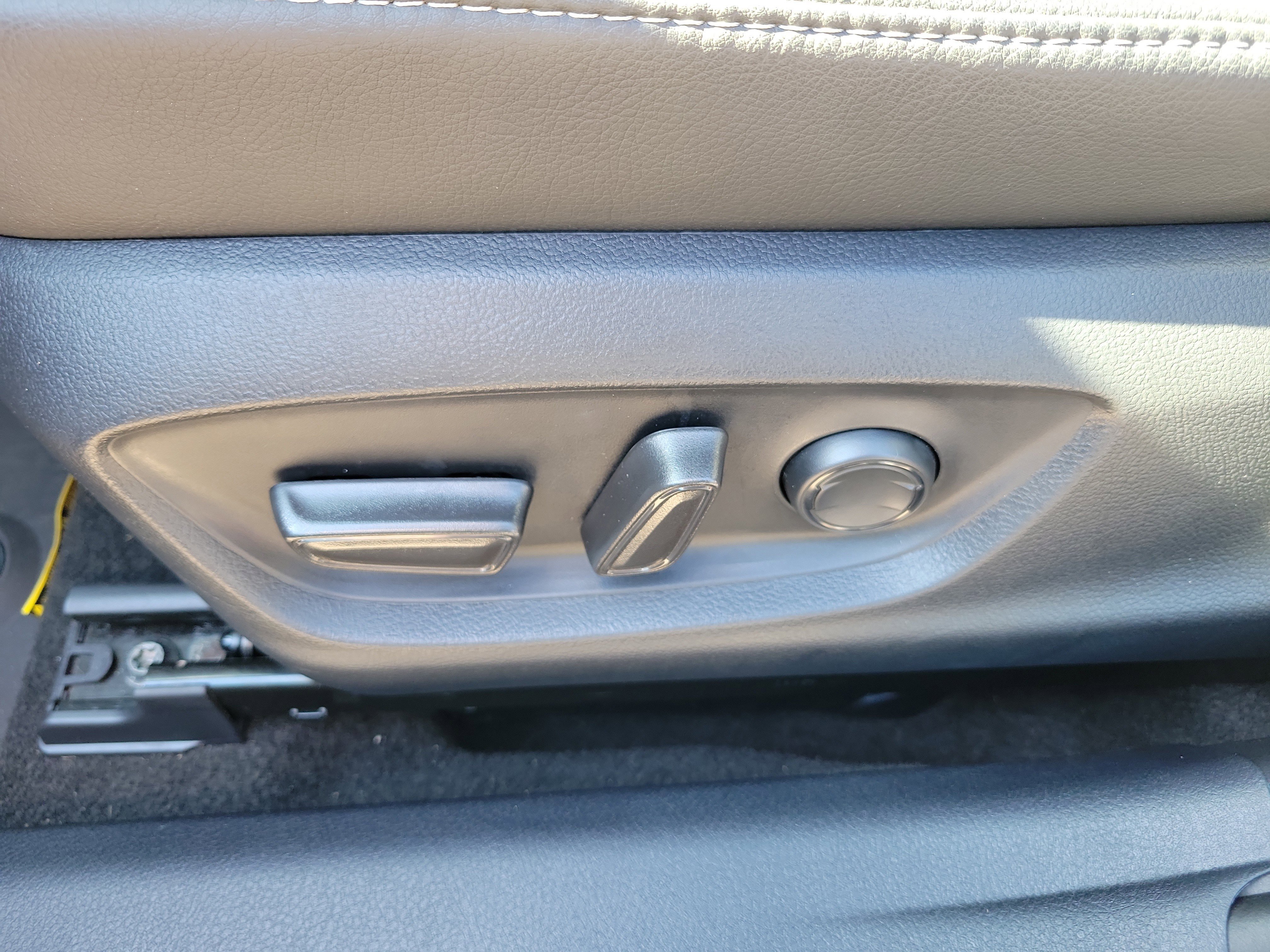 Used 2024 Toyota Camry XSE w/ Navigation Package FWD image 23