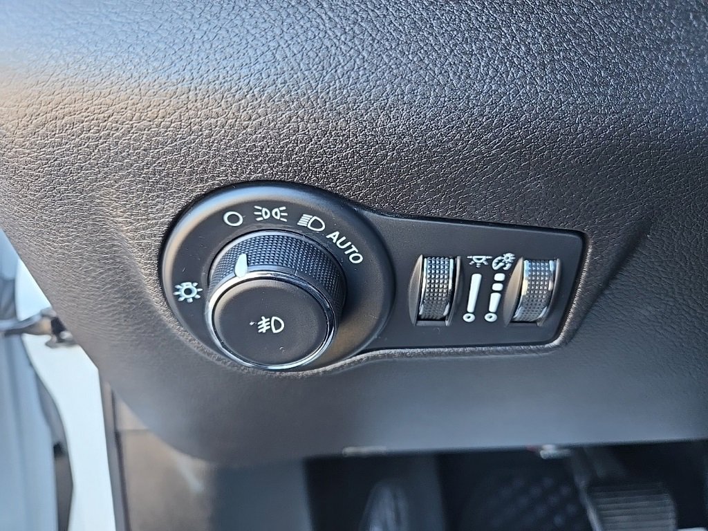 Used 2023 Jeep Compass Trailhawk w/ Trailhawk Convenience Group image 23