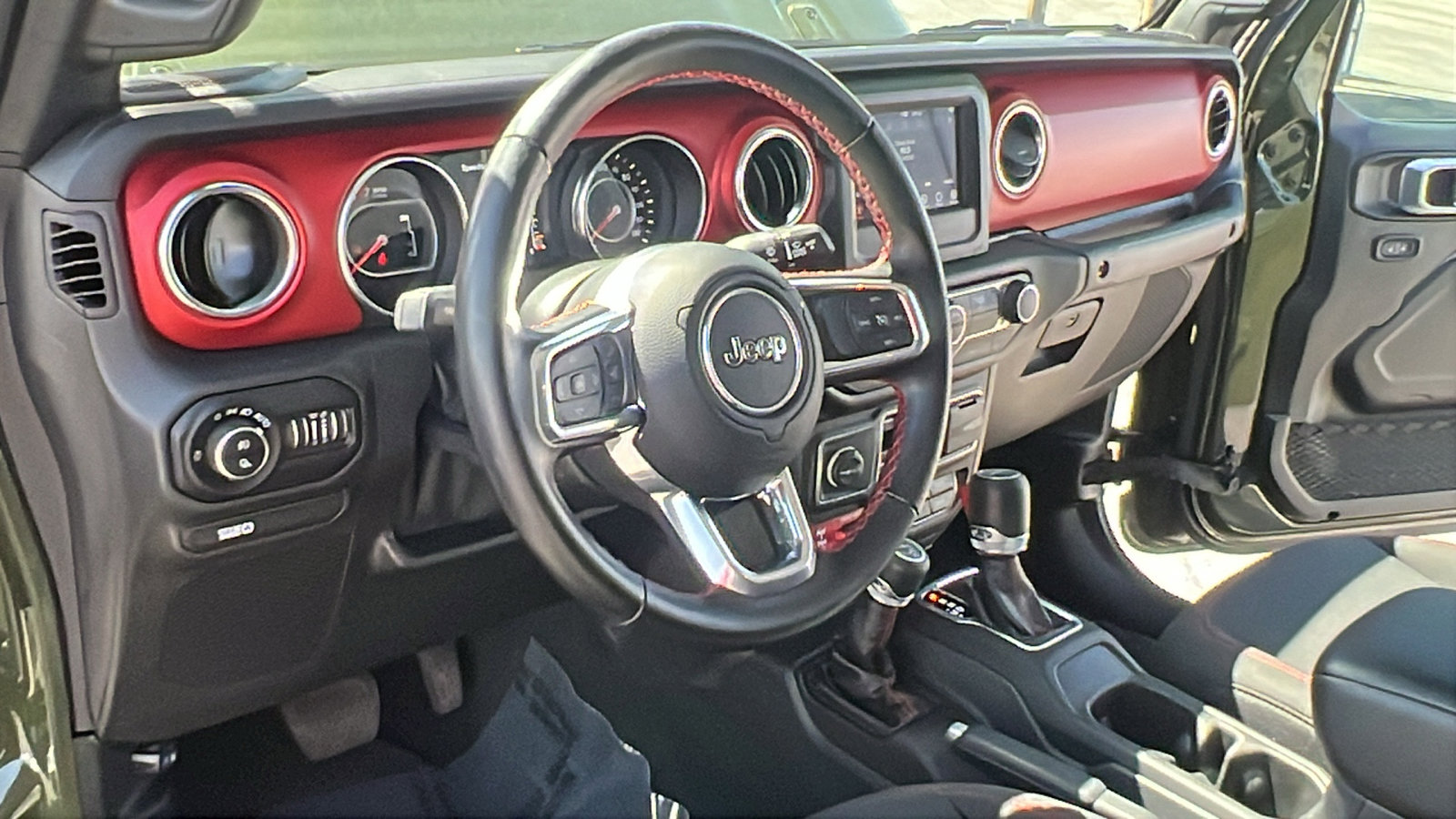 Used 2021 Jeep Gladiator Rubicon w/ LED Lighting Group image 18