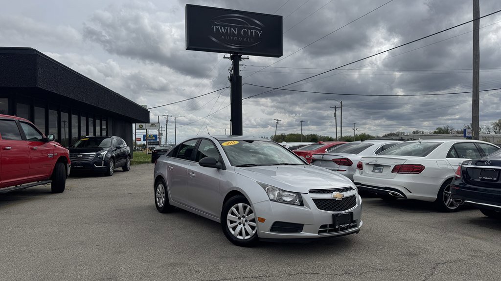 Used 2011 Chevrolet Cruze LS w/ Connectivity Package FWD image 1