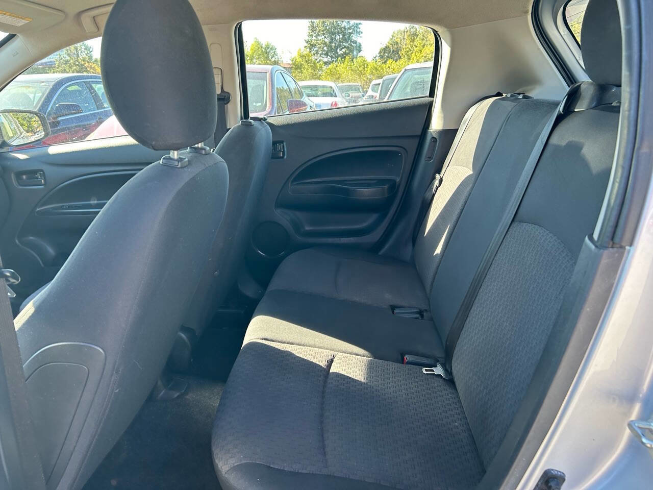 Used 2020 Mitsubishi Mirage SE image 9
