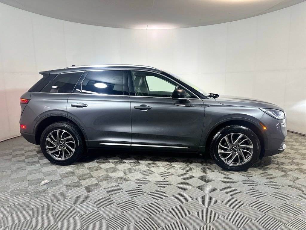 Used 2021 Lincoln Corsair AWD w/ Equipment Group 101A image 8