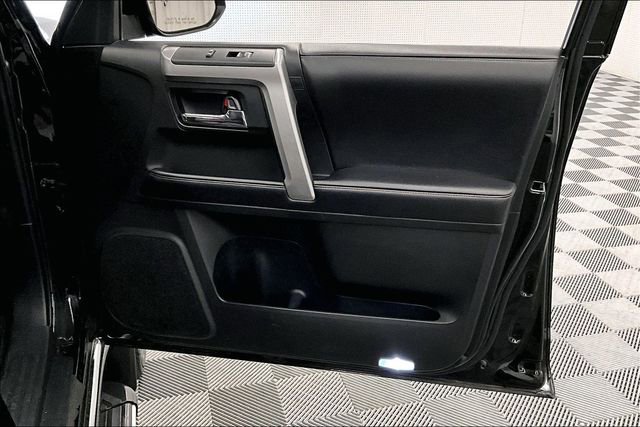 Used 2017 Toyota 4Runner Limited image 22