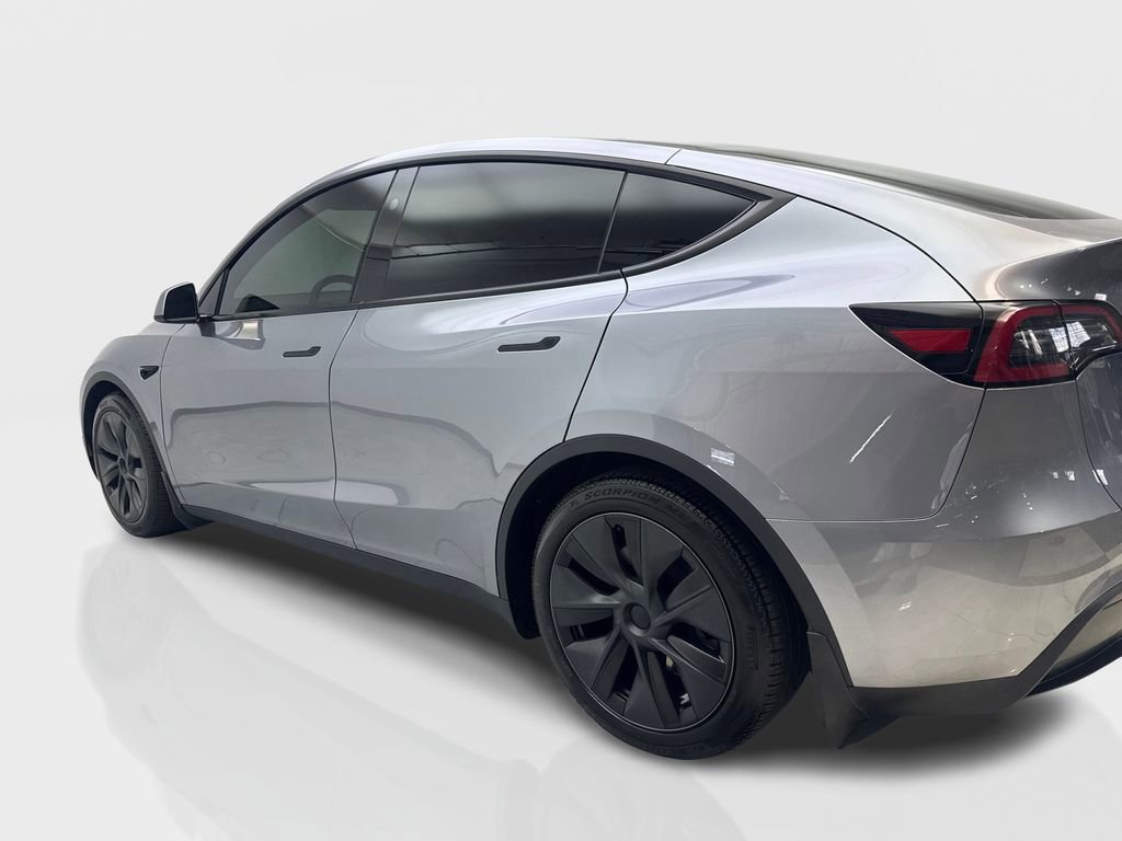 Used 2024 Tesla Model Y Long Range AWD/4WD image 14
