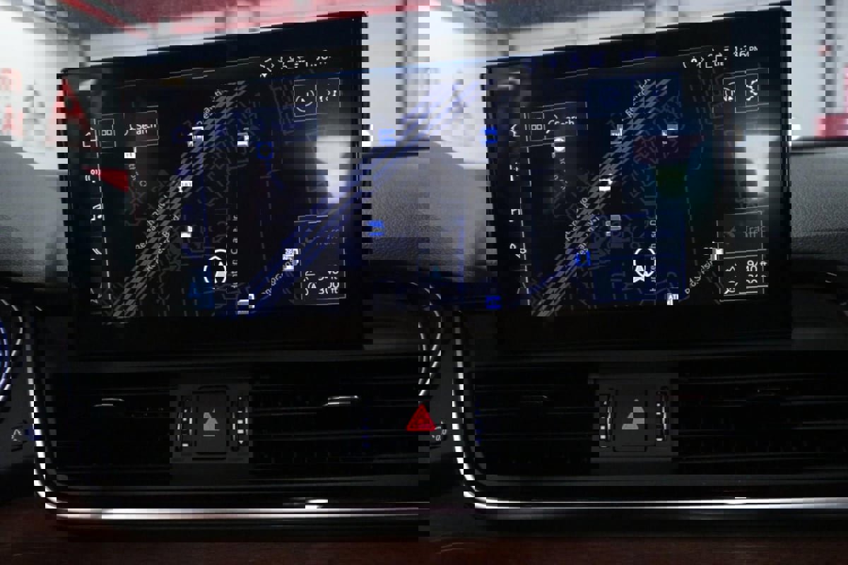 Used 2021 Audi Q5 Premium Plus w/ Premium Plus Package image 23