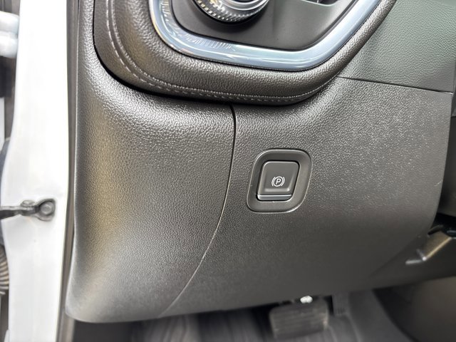 Used 2023 GMC Sierra 3500 Denali image 30