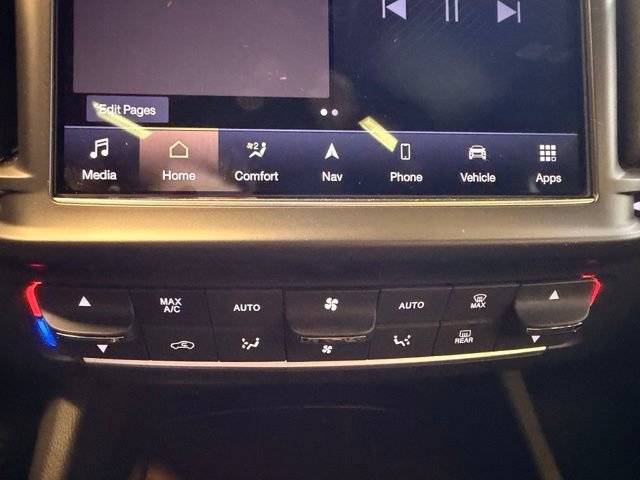 Used 2021 Maserati Levante AWD/4WD image 21