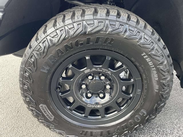 Certified 2024 GMC Sierra 1500 AT4X w/ AT4X AEV Edition AWD/4WD image 8