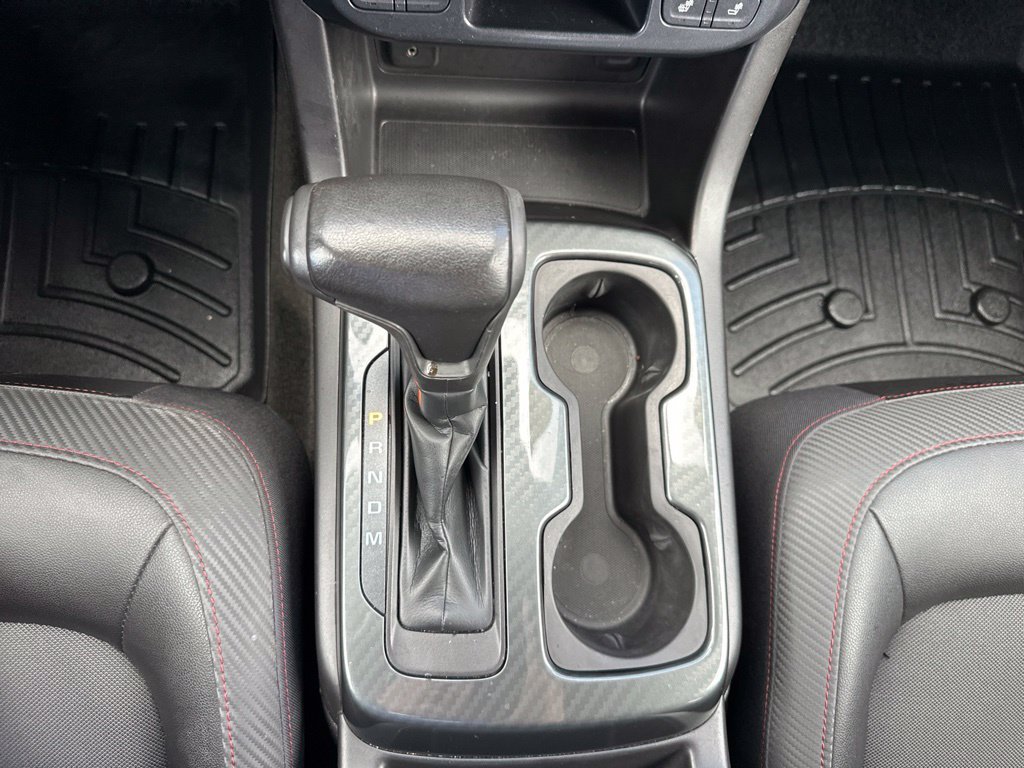 Used 2015 GMC Canyon SLE w/ All-Terrain Package AWD/4WD image 6