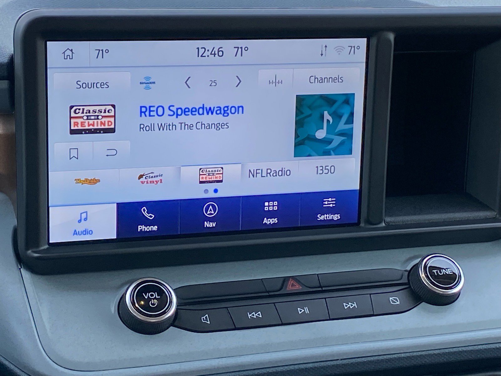 Certified 2024 Ford Maverick Lariat image 14