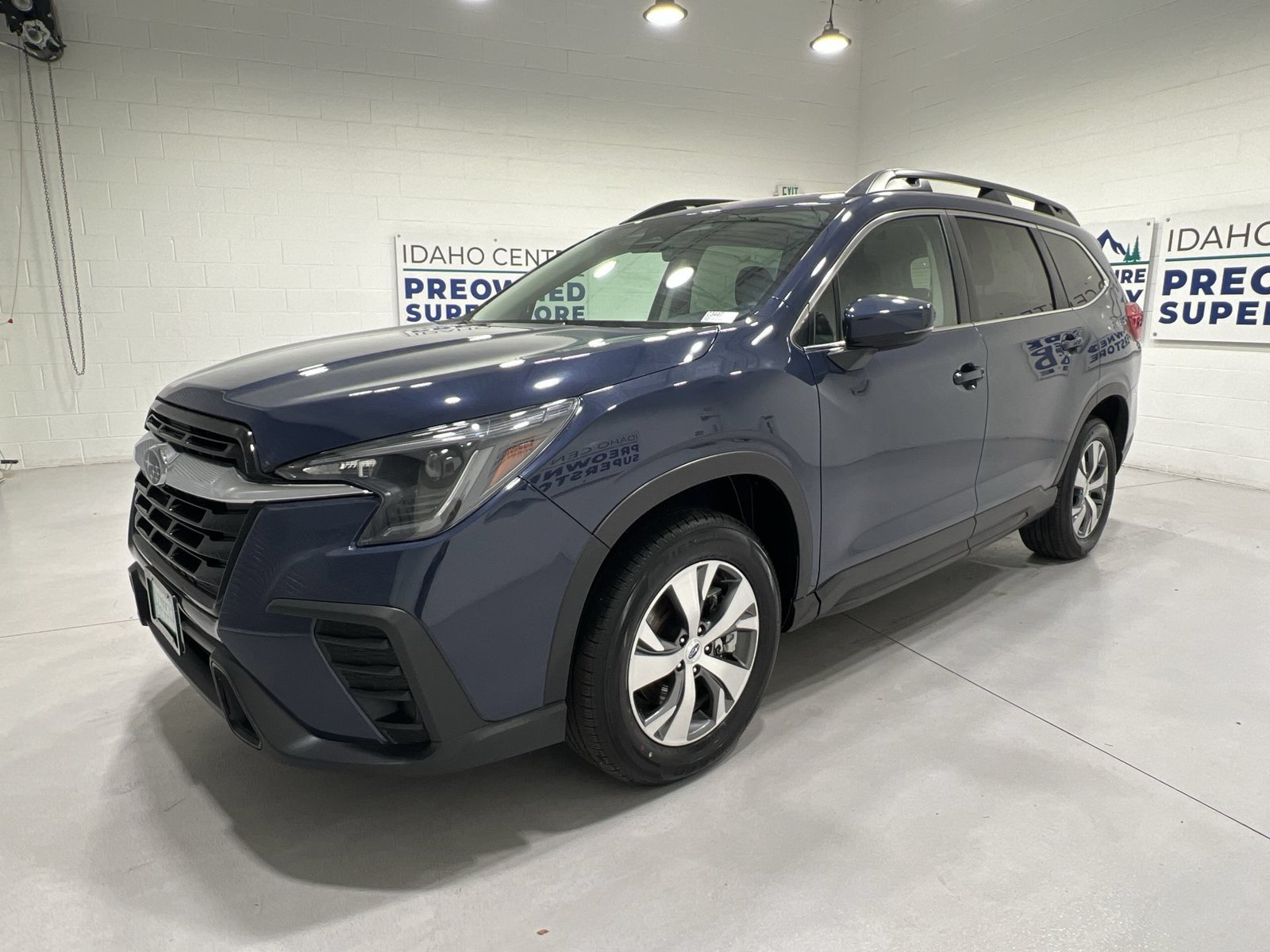 Used 2025 Subaru Ascent Premium AWD/4WD image 4