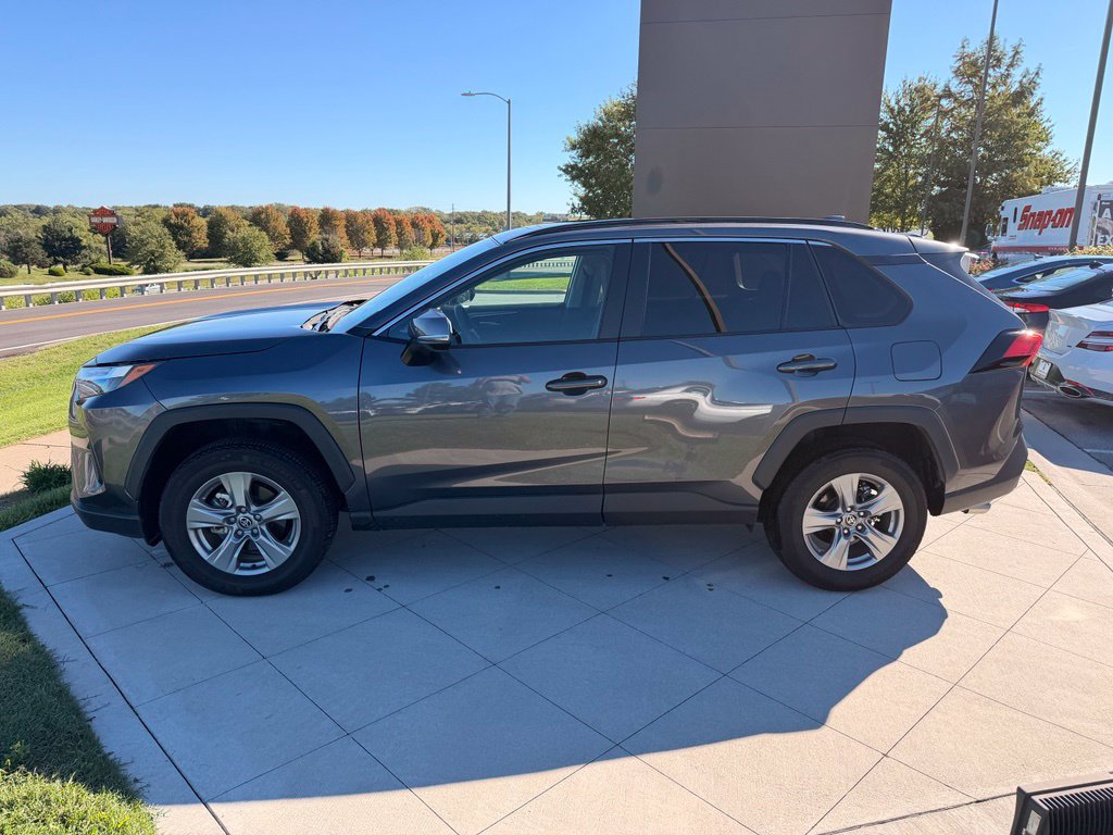 Used 2025 Toyota RAV4 XLE w/ Convenience Package AWD/4WD image 6