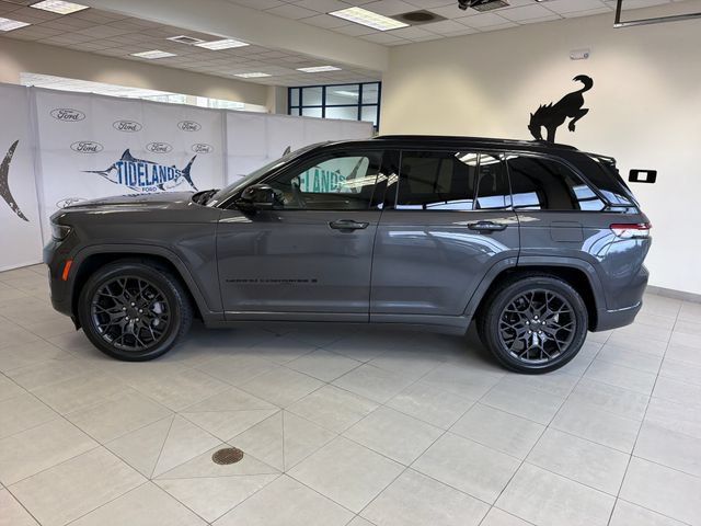 Used 2025 Jeep Grand Cherokee Summit AWD/4WD image 5