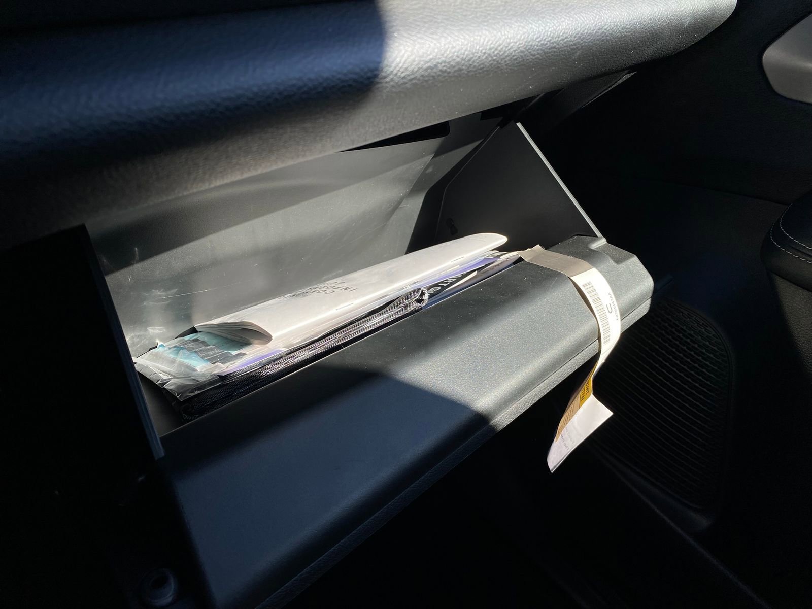 Used 2025 Chrysler Pacifica Select image 20