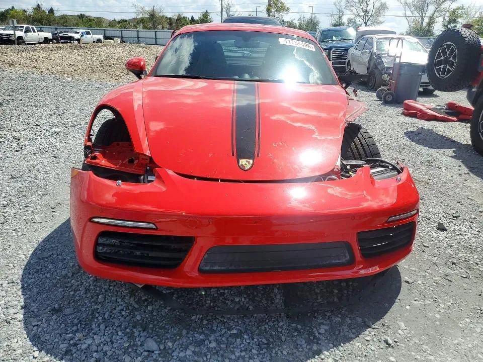 Used 2025 Porsche 718 Cayman RWD image 5