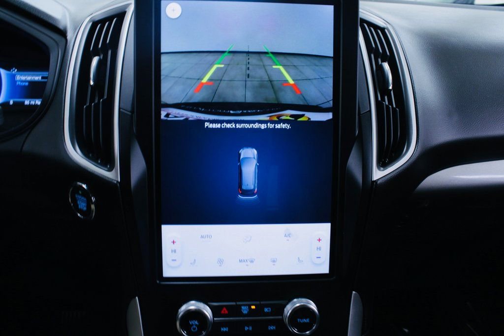 Used 2024 Ford Edge SEL image 14