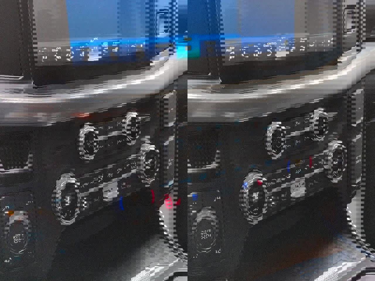 Used 2021 Ford F150 Lariat image 27