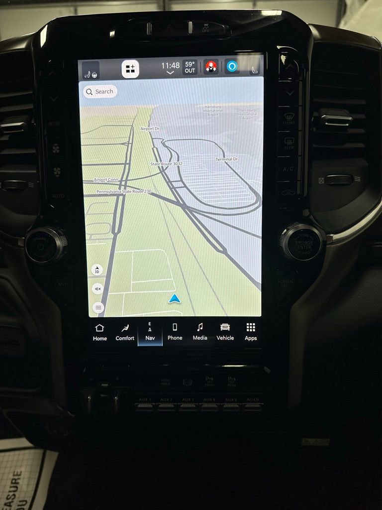 Used 2024 RAM 3500 Laramie image 28