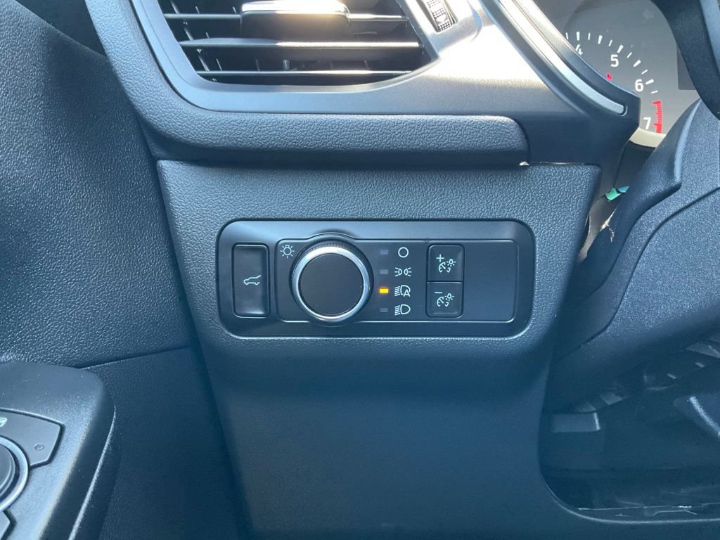 Used 2022 Ford Escape SE w/ SE Sport Appearance Package FWD image 42