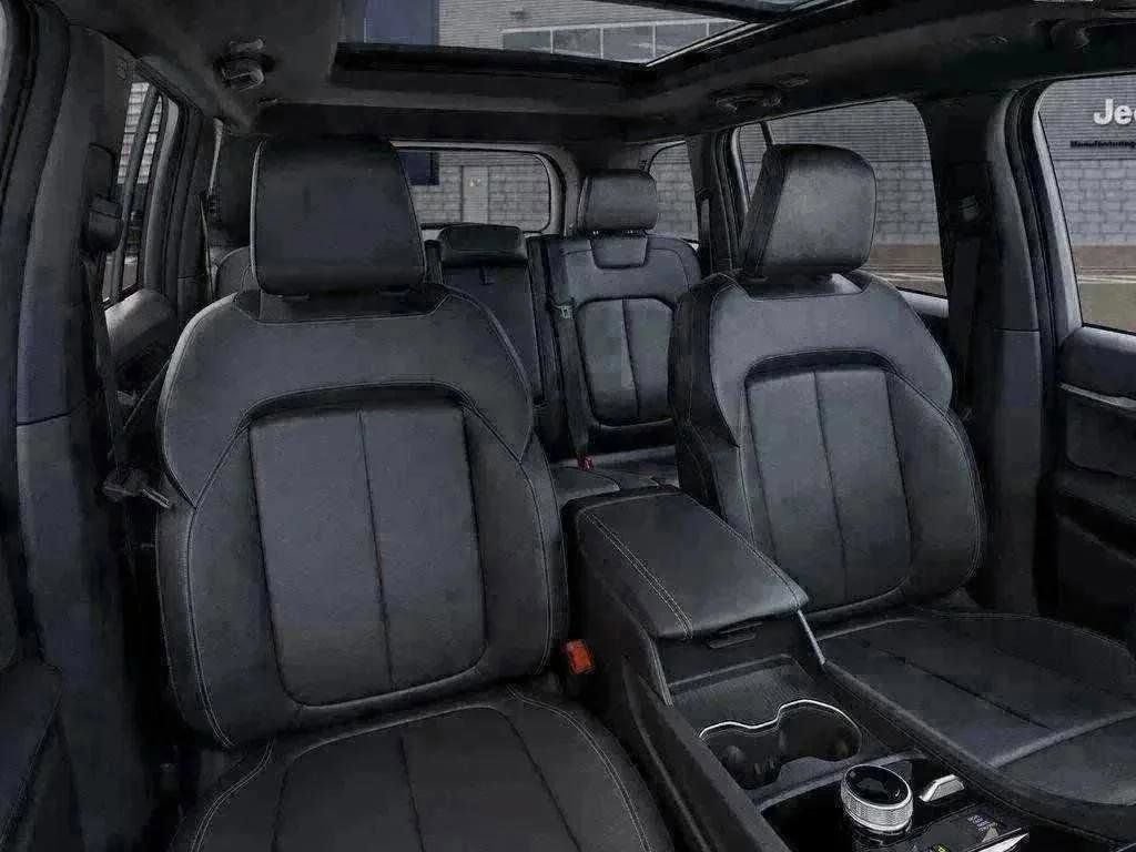 Certified 2026 Jeep Grand Cherokee Limited w/ Limited Altitude Package AWD/4WD image 99
