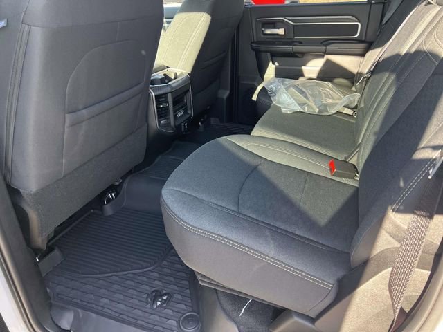 New 2026 RAM 3500 Big Horn AWD/4WD image 19