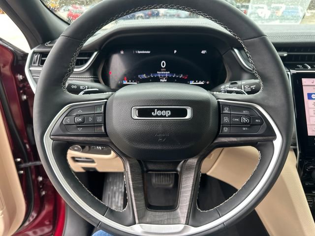 Used 2024 Jeep Grand Cherokee Limited image 26