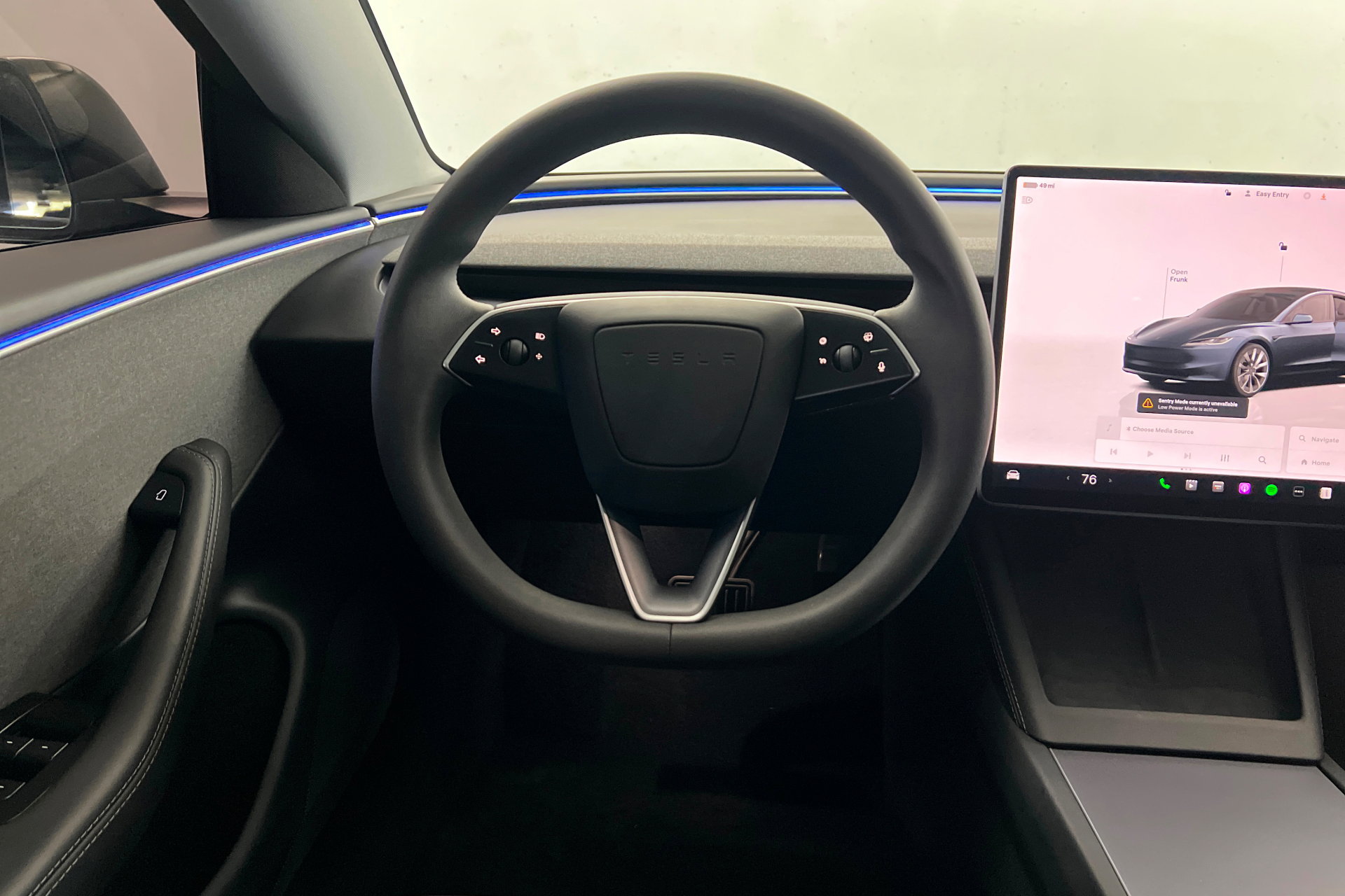 Used 2025 Tesla Model 3 image 13