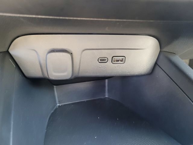 Used 2024 Chevrolet Trax RS FWD image 19