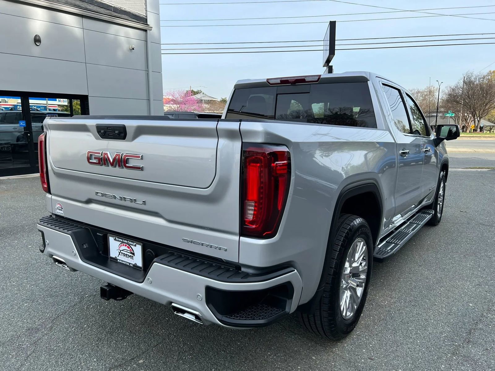 Used 2022 GMC Sierra 1500 Denali image 4