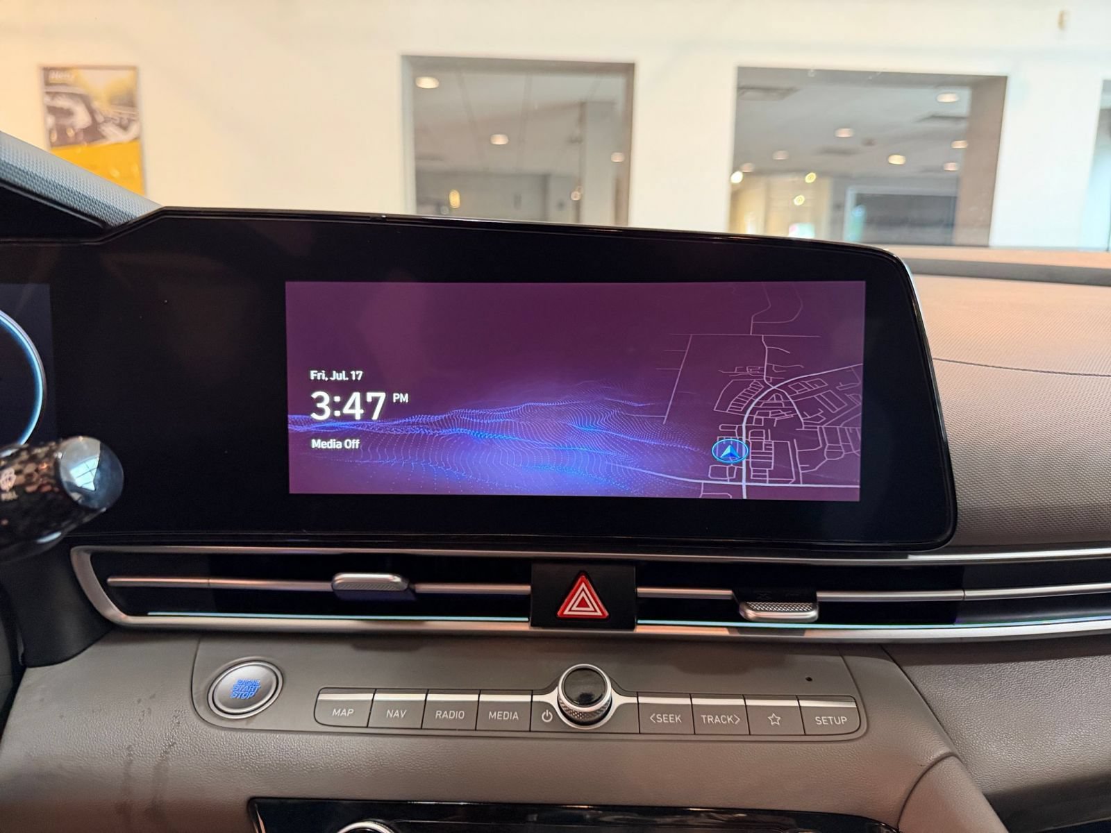 Used 2025 Hyundai Elantra SEL FWD image 21